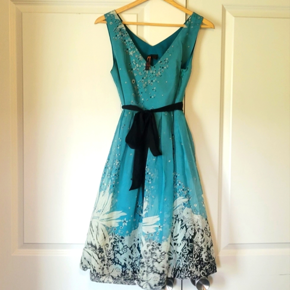 Floral Print Silk Sleeveless Pleated Midi Dress